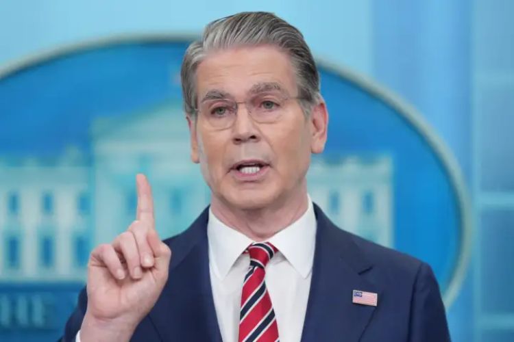 US will not extend waivers on Iranian, Russian oil: Bessant