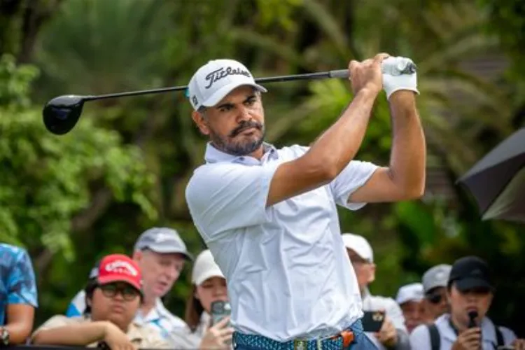 Bhullar maintains top five finish at Singapore Open