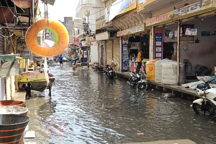 Light rain at many places in Rajasthan amid intense heat