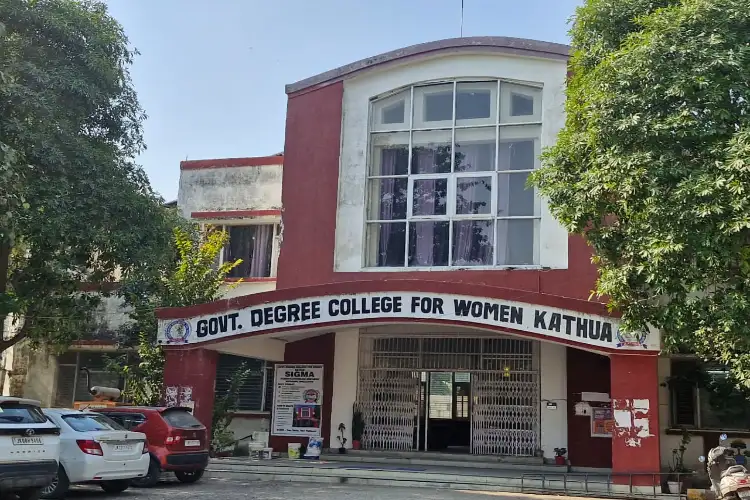 J-K: Girls in remote areas of Kalakote excel in higher education after opening of Govt Degree College