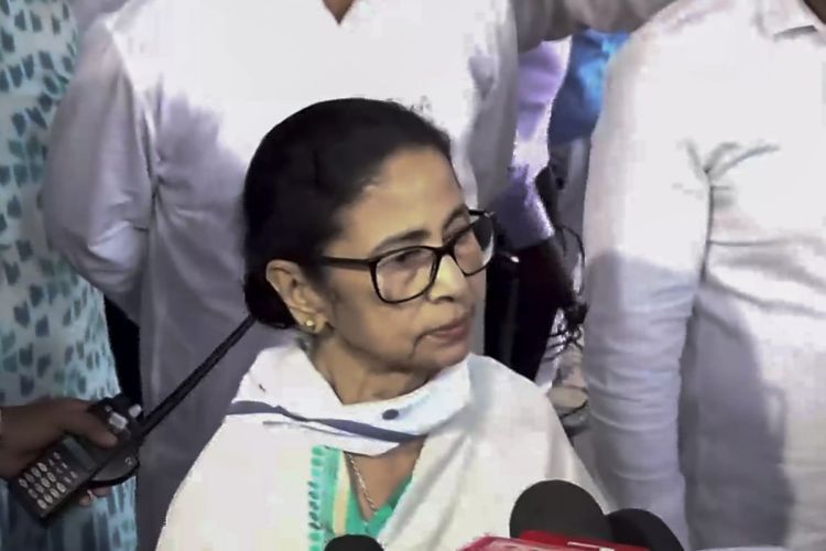 Mamata visits polling stations