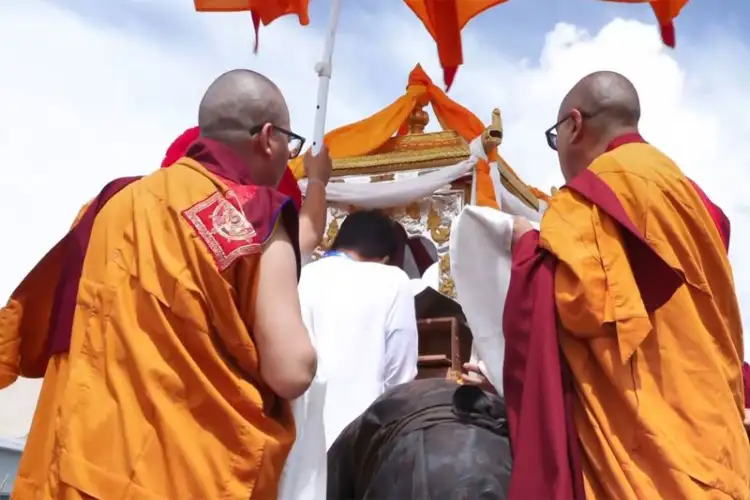 Sacred relics of Lord Buddha arrive in Ladakh for public exposition