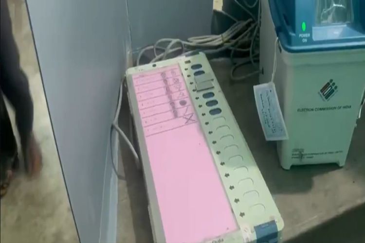 Re-polling likely if EVMs are found tampered with: Bengal Chief Electoral Officer