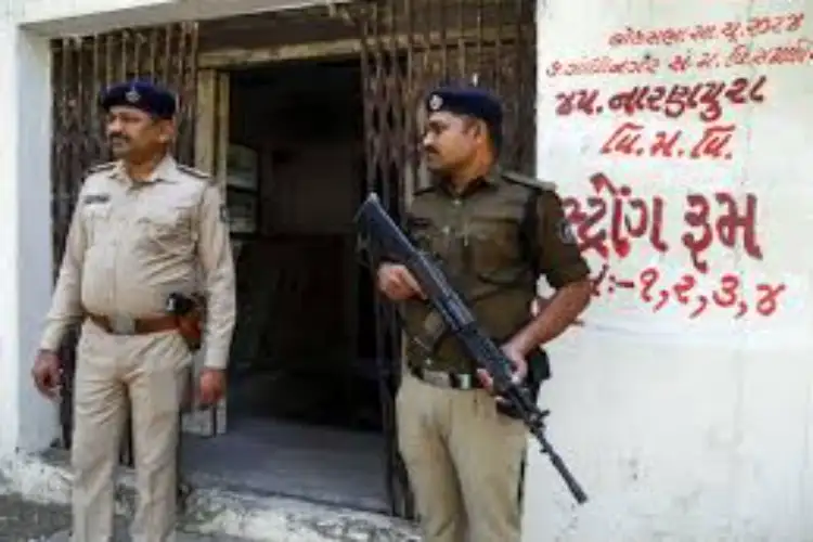 Gujarat Police ranks third nationwide in recovery of stolen mobile phones