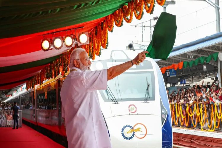 Vaishnav flags off Jammu-Srinagar Vande Bharat Express