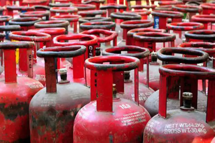 Court imposes Rs 28 lakh fine in LPG cylinders black marketing case, partners get sentence till rise of court