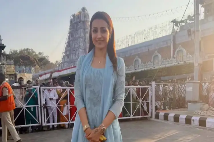 Trisha Krishnan seeks blessings at Tirumala Venkateswara Temple during early morning darshan