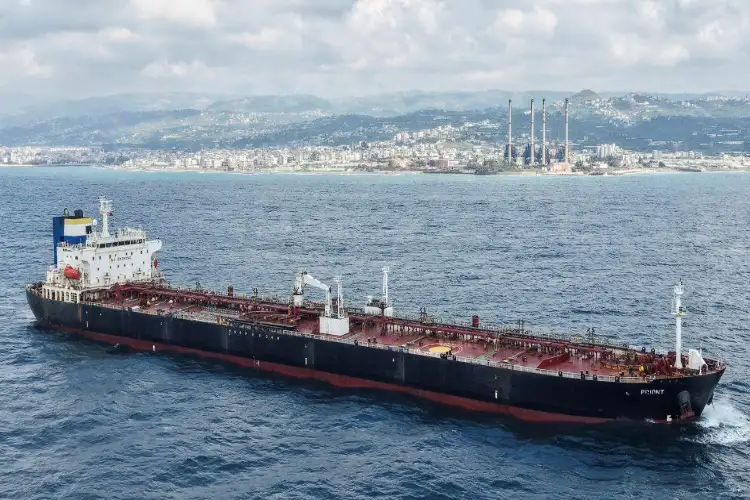 A second Iranian supertanker has reached Indonesia, having breached the US blockade.