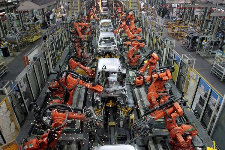 Manufacturing growth improves marginally in April