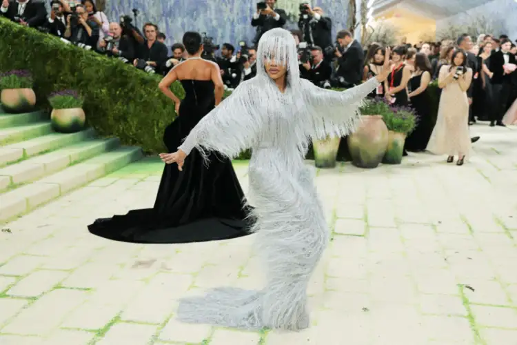 Teyana Taylor jokes about leaving phone behind at 2026 Met Gala, says she couldn't text daughters