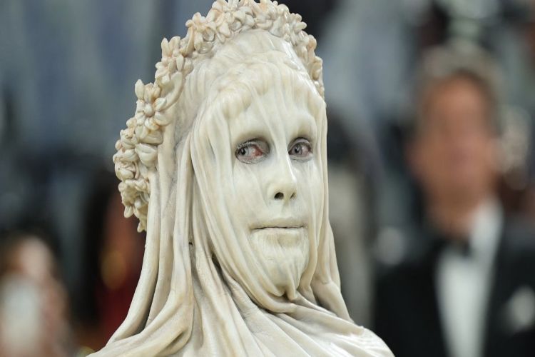 Heidi Klum turns 'living statue' at Met Gala 2026, her unique look grabs attention