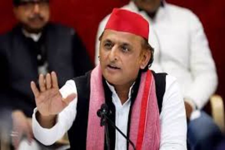 Home Minister is responsible for the blasts in Punjab: Akhilesh Yadav