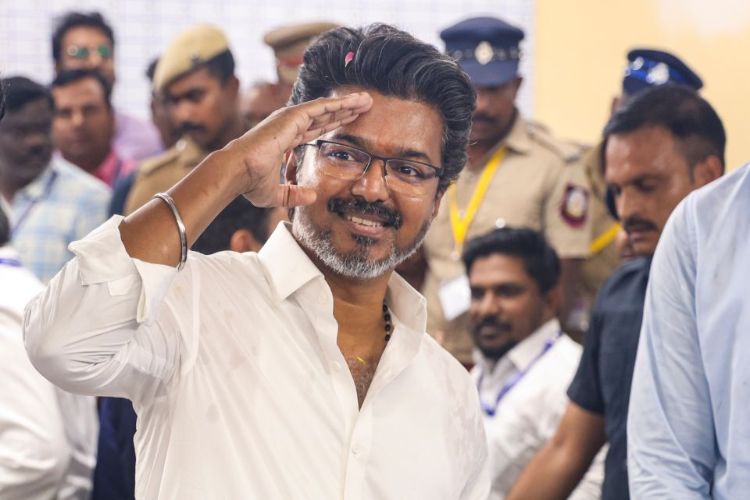 Vijay will not use vehicles in the CM convoy: TVK