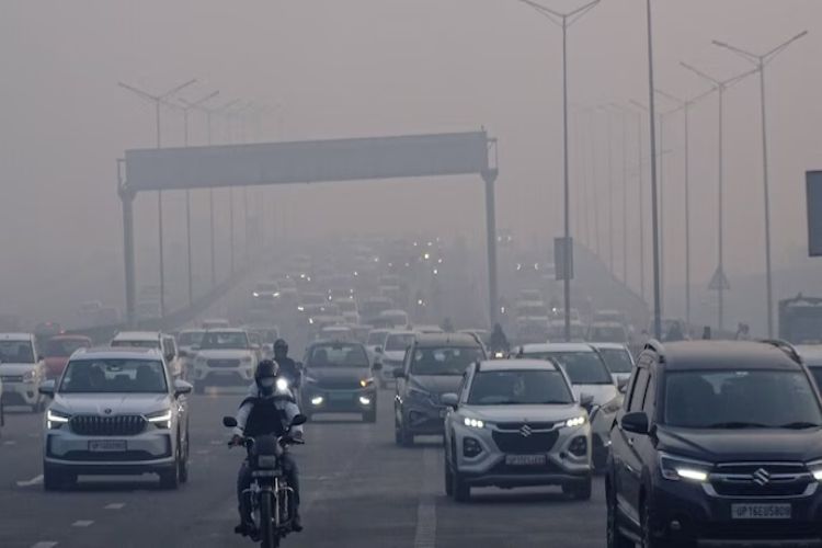 Minimum temperature rises marginally in Delhi