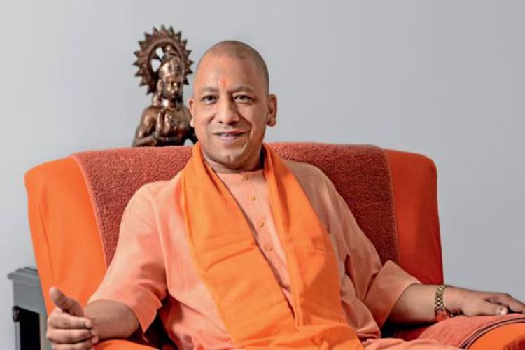 Yogi Adityanath presented saffron robes to new Bengal