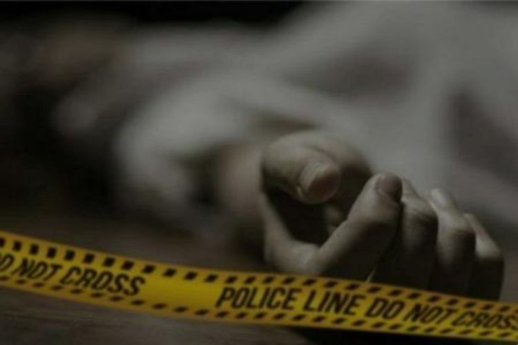 A fan fell on a prisoner in Pratapgarh district jail, his condition is critical.