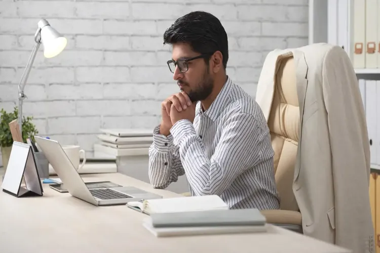Wait Before Quitting Your Job! These 5 Essential Points Could Change Your Life.