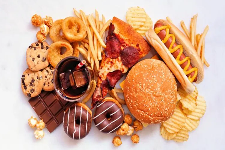 Ultra-processed foods are increasing the risk of heart disease.