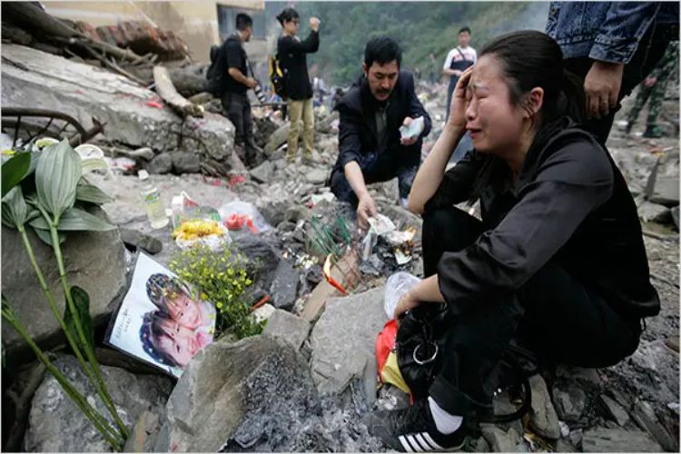 May 12: A devastating earthquake in China claimed the lives of 87,000 people.