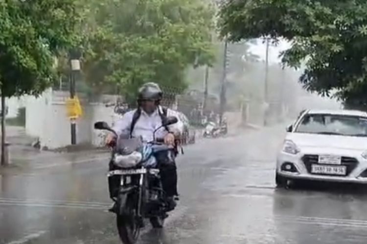 Meteorological Department issues 'Orange Alert' for hilly districts of Uttarakhand