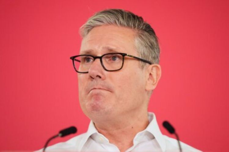 Junior minister resigns amid pressure on Stormer to step down