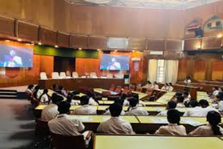 Summer Camp at the School of Management and Business Studies