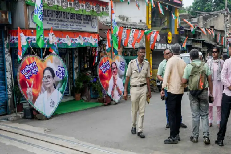 West Bengal Chief Secretary directs closure of illegal tolls, barricades