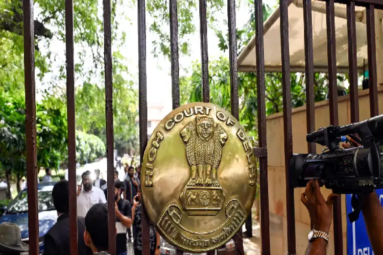 Delhi HC seeks action from Google, Apple on PIL alleging obscene, illegal content on mobile apps, issues notice