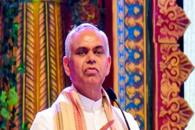 Gujarat Governor cycles through Kurukshetra, appeals to save fuel