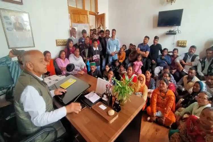 Over 900 Shimla sanitation workers go on strike, demanding restoration of a 10 per cent wage component