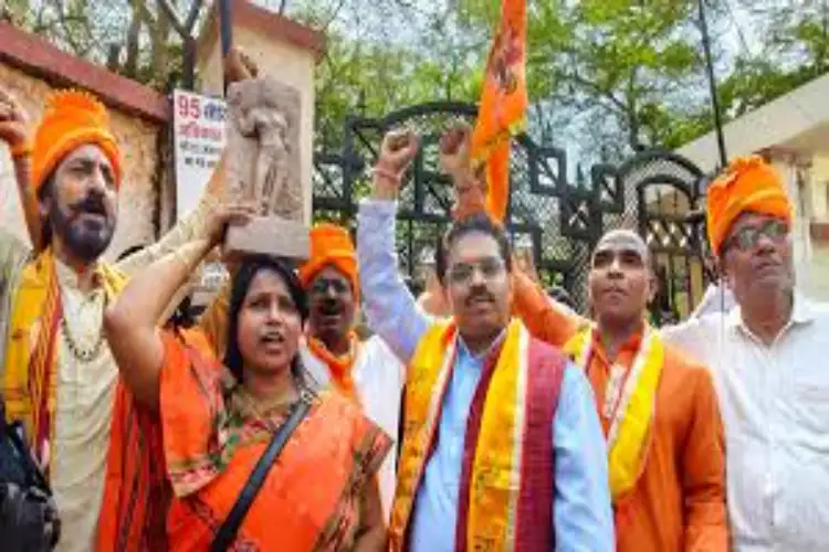 Devotees offer prayers at Bhojshala complex in Dhar after Madhya Pradesh HC's verdict