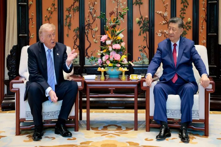 Trump returns from China trip, calls meeting with Xi a 'G-2' summit