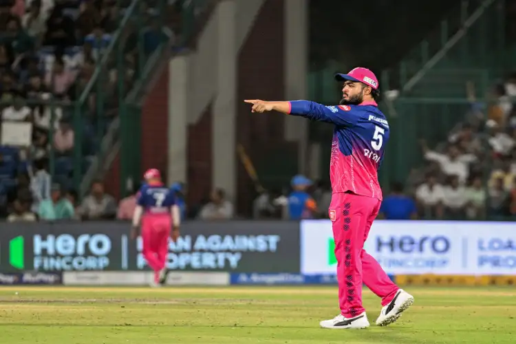 IPL 2026: Gavaskar questions Parag's captaincy, calls Ferreira's 18th over decision 