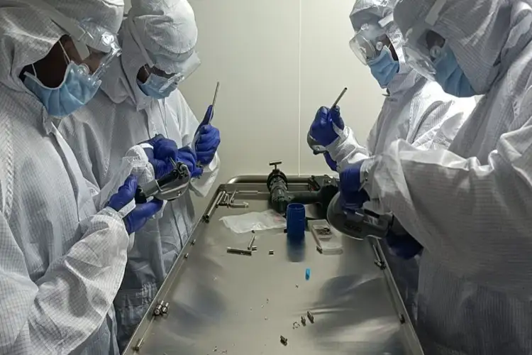 Country's first structured UHP welding for semiconductor course batch passes out from Dholera ITI