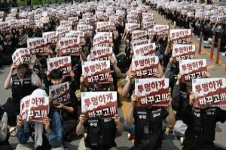 More than 47,000 Samsung workers to go on strike as talks with company break down
