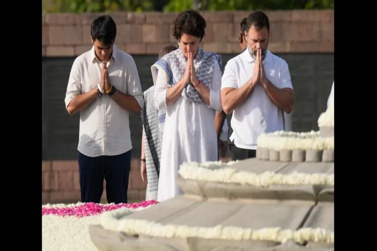 Congress leaders paid tribute at Veer Bhumi on Rajiv Gandhi's death anniversary.