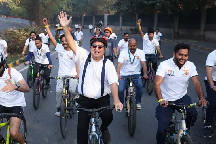 Commonwealth Games Day celebration through Fit India Sundays on Cycle in Ahmedabad on May 24