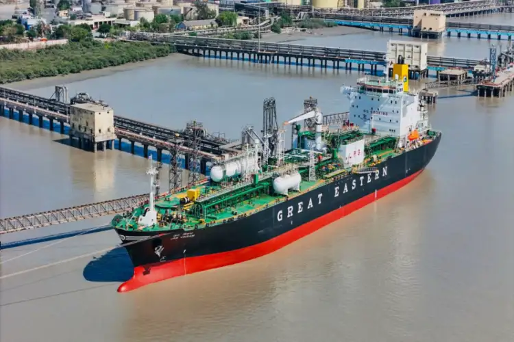 Oil prices climb on uncertainty around Iran peace negotiations