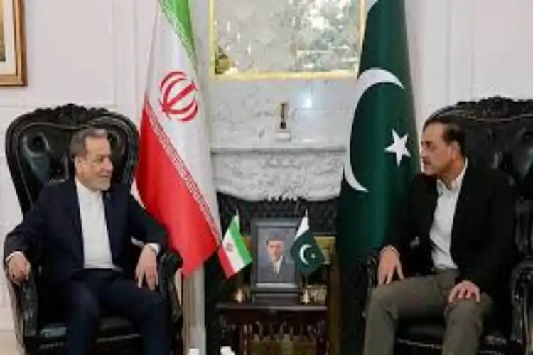 Pak Interior Minister meets Iranian Foreign Minister for 2nd time as deliberations on ceasefire proposal continue