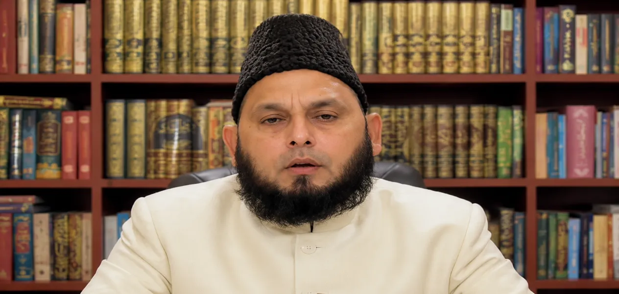 Maulana Farangi Mahali's Appeal: Refrain from Offering Namaz in Open Spaces and Sacrificing Cows.