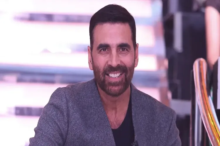 Akshay Kumar Donates 1 Crore to a School in Kashmir