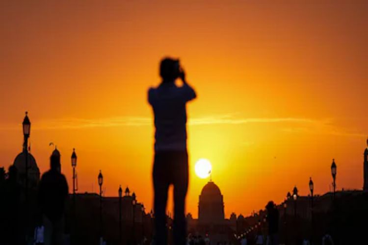 Delhi records hottest night in May in nearly 14 years