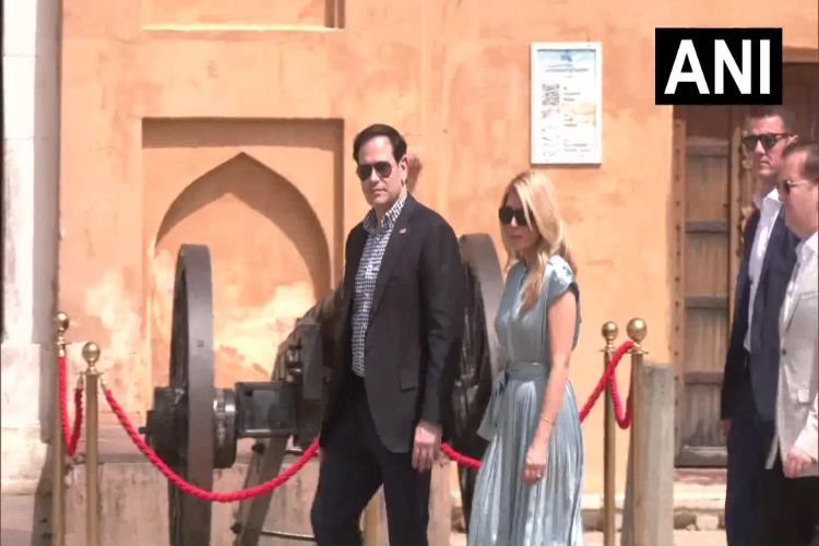 US Secretary of State arrives in Jaipur, visits Amer Fort with his wife