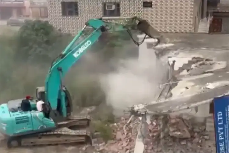J-K: Administration conducts anti-encroachment drive in Udhampur