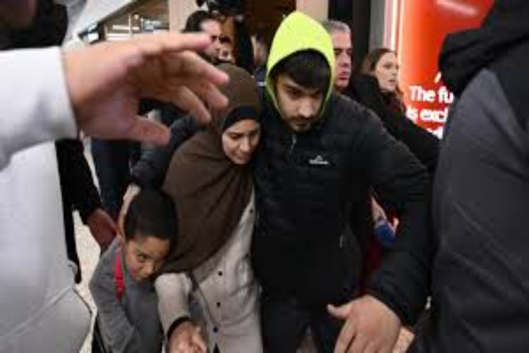 19 Australians linked to Islamic State ready to return from Syria
