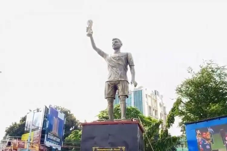 West Bengal: Lionel Messi statue secured with ropes after locals report swaying in wind