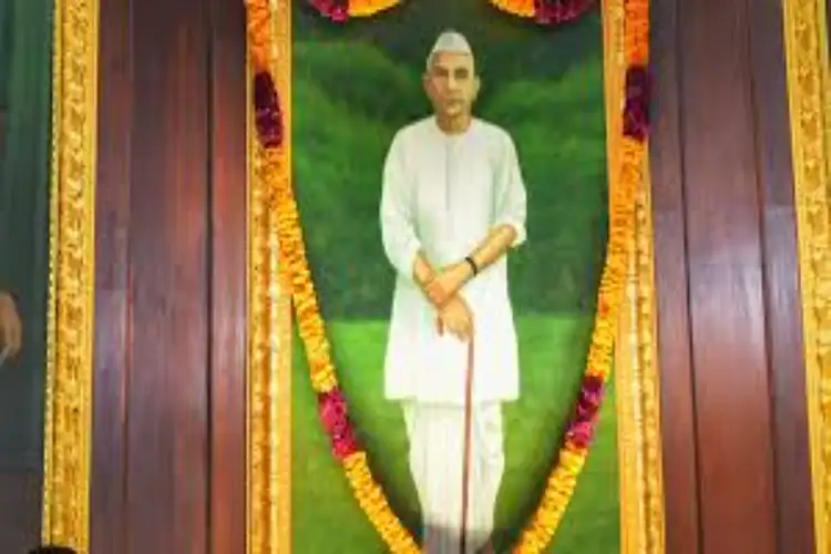 Amit Shah pays tribute to Chaudhary Charan Singh on his death anniversary
