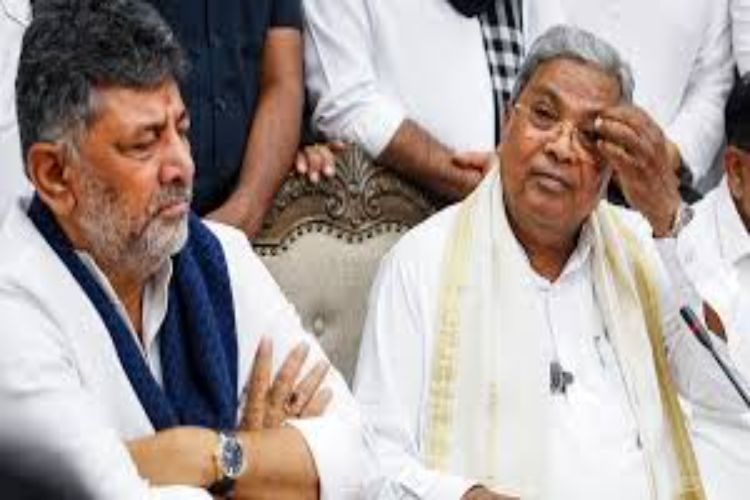 'Vande Mataram' in full in Kerala Assembly as an 'insult' to the Governor