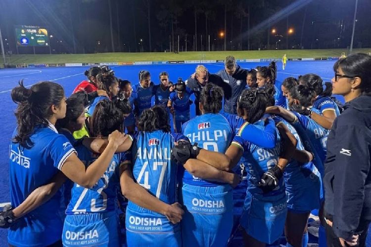 Indian women's team beats Australia to take 2-1 lead in hockey series