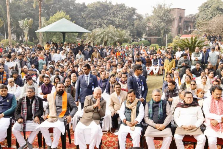 BJP President Nitin Naveen paid tribute to late leader Khanduri